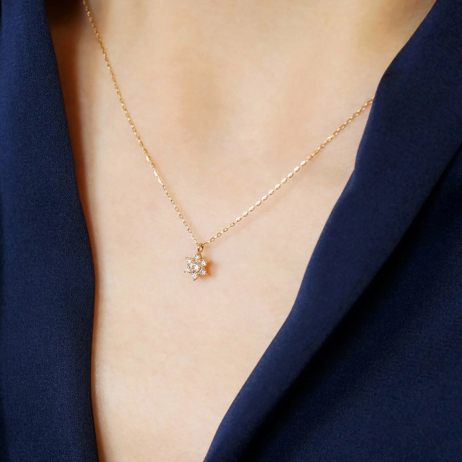 10K Yellow Gold Diamond Lumiere Mini Necklace