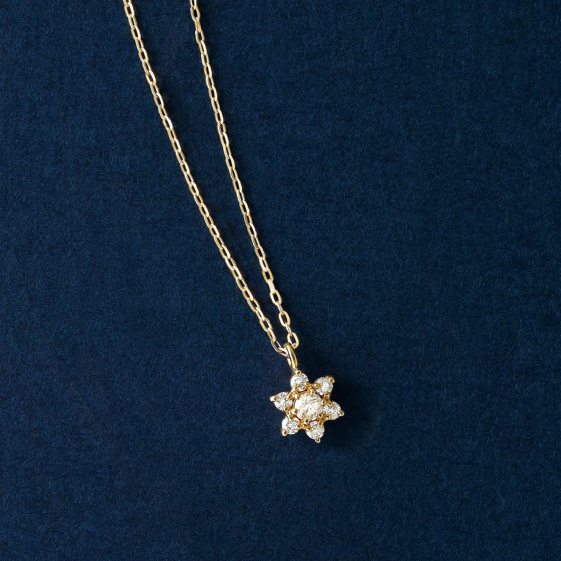 10K Yellow Gold Diamond Lumiere Mini Necklace