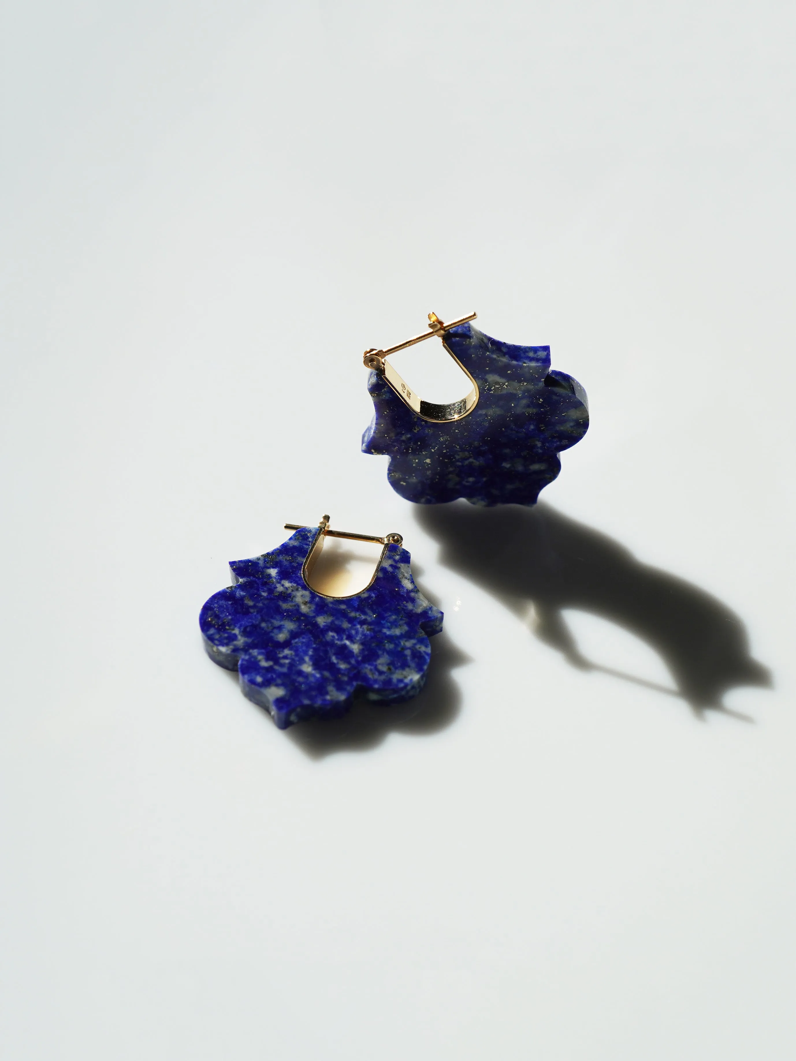 CREST / Pierced Earrings / Lotus / Lapis Lazuli