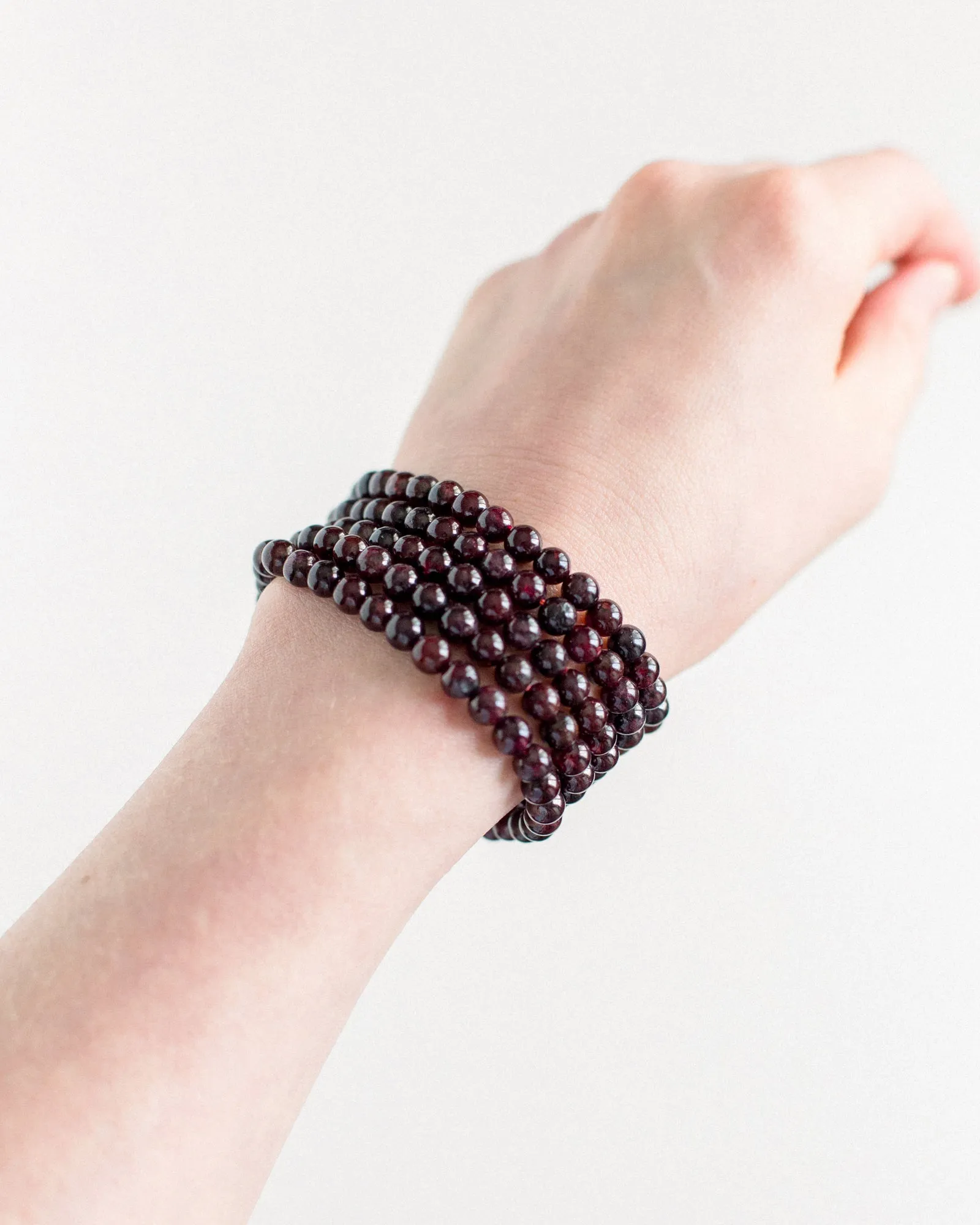 Garnet Crystal Healing Bracelet – Round