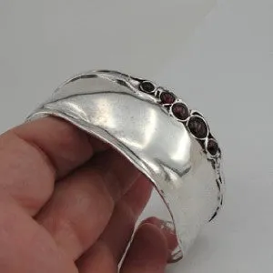 Hadar Designers Impressive Handmade Sterling Silver Garnet Cuff Bracelet