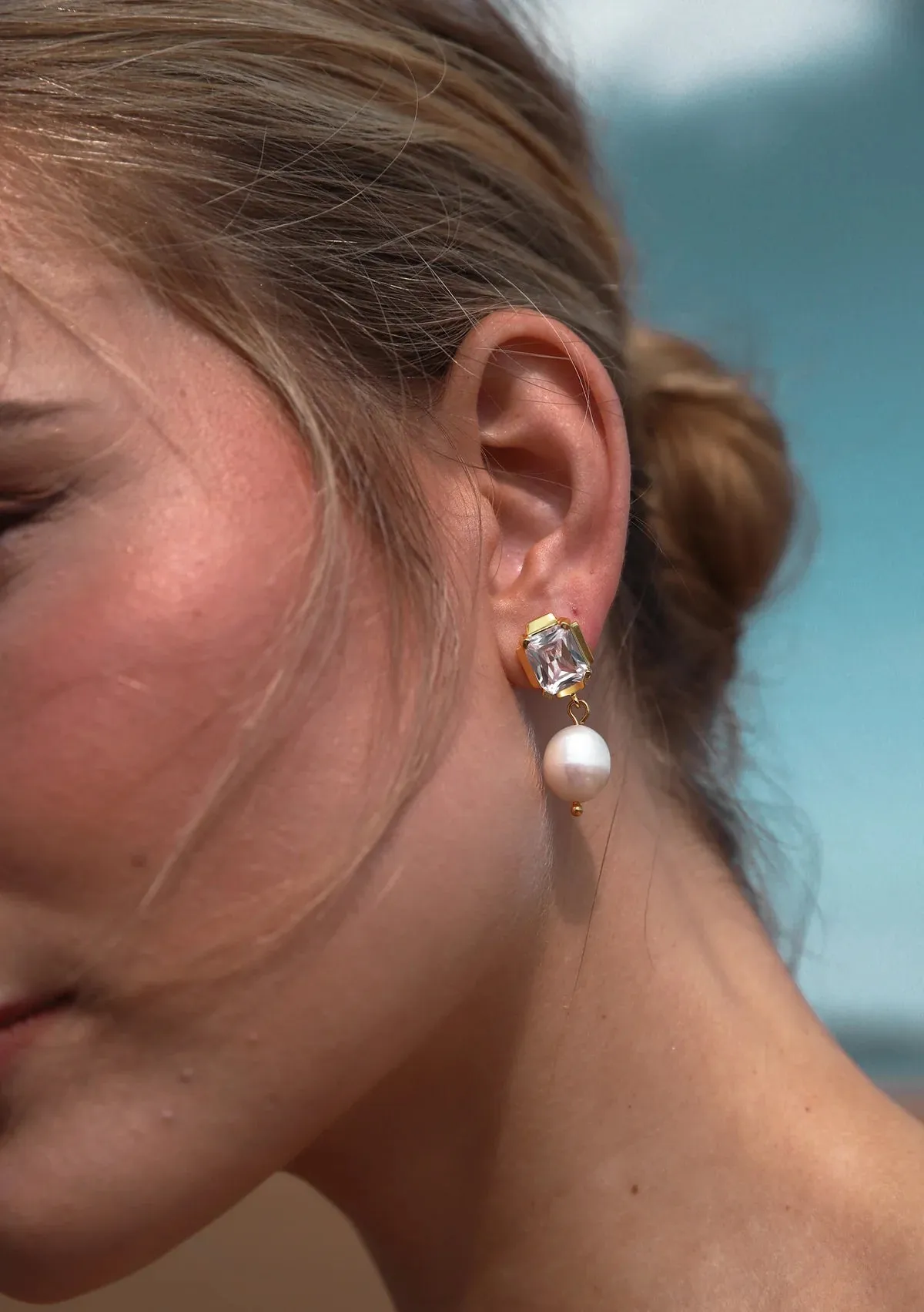 Lola Knight - Adella - Crystal And Pearl Drop Bridal Earrings - Gold