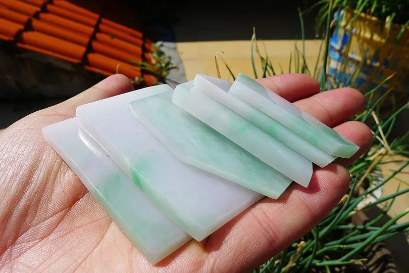 Natural Jade Rough Jadeite Raw 112g