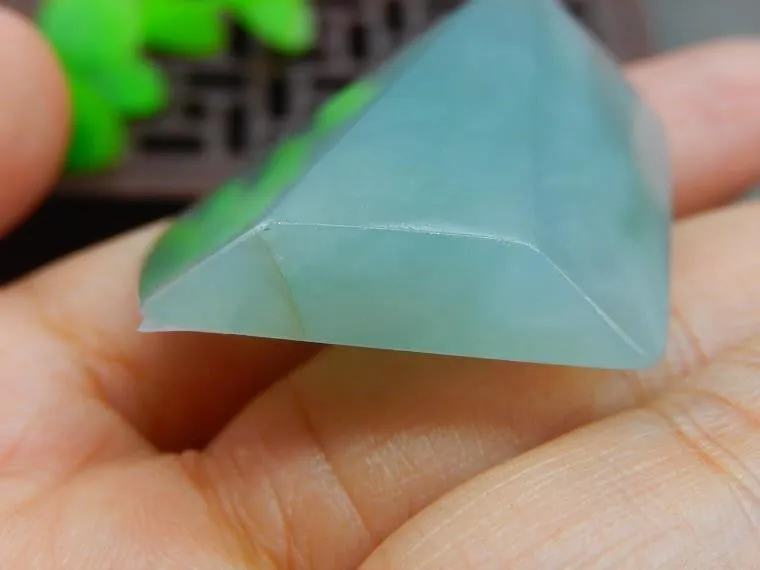 Natural Jade Rough Jadeite Raw (25g, 36X32X14mm)
