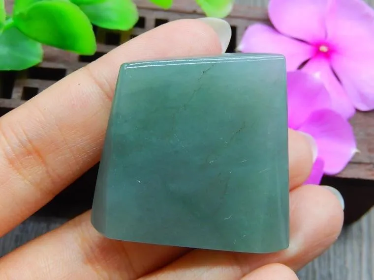 Natural Jade Rough Jadeite Raw (27g, 33X31X10mm)