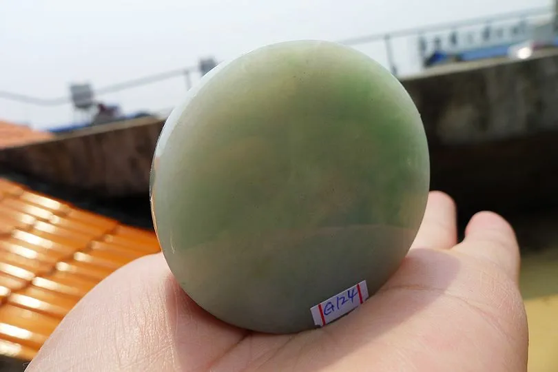 Natural Jade Rough Jadeite Raw (96g,5.2X5.2X1.4cm)