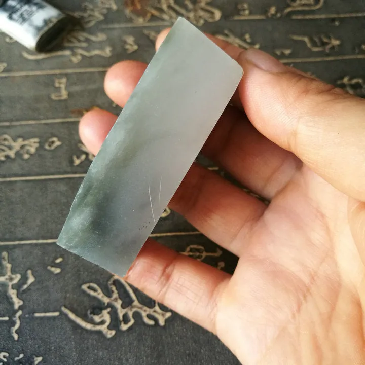 Natural Kunlun Jade Rough Nephrite Raw (112g, 5.5X2.9X1.8cm)