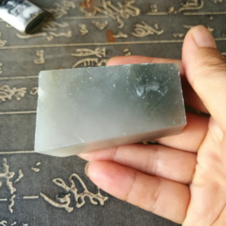 Natural Kunlun Jade Rough Nephrite Raw (112g, 5.5X2.9X1.8cm)