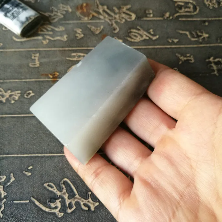 Natural Kunlun Jade Rough Nephrite Raw (112g, 5.5X2.9X1.8cm)