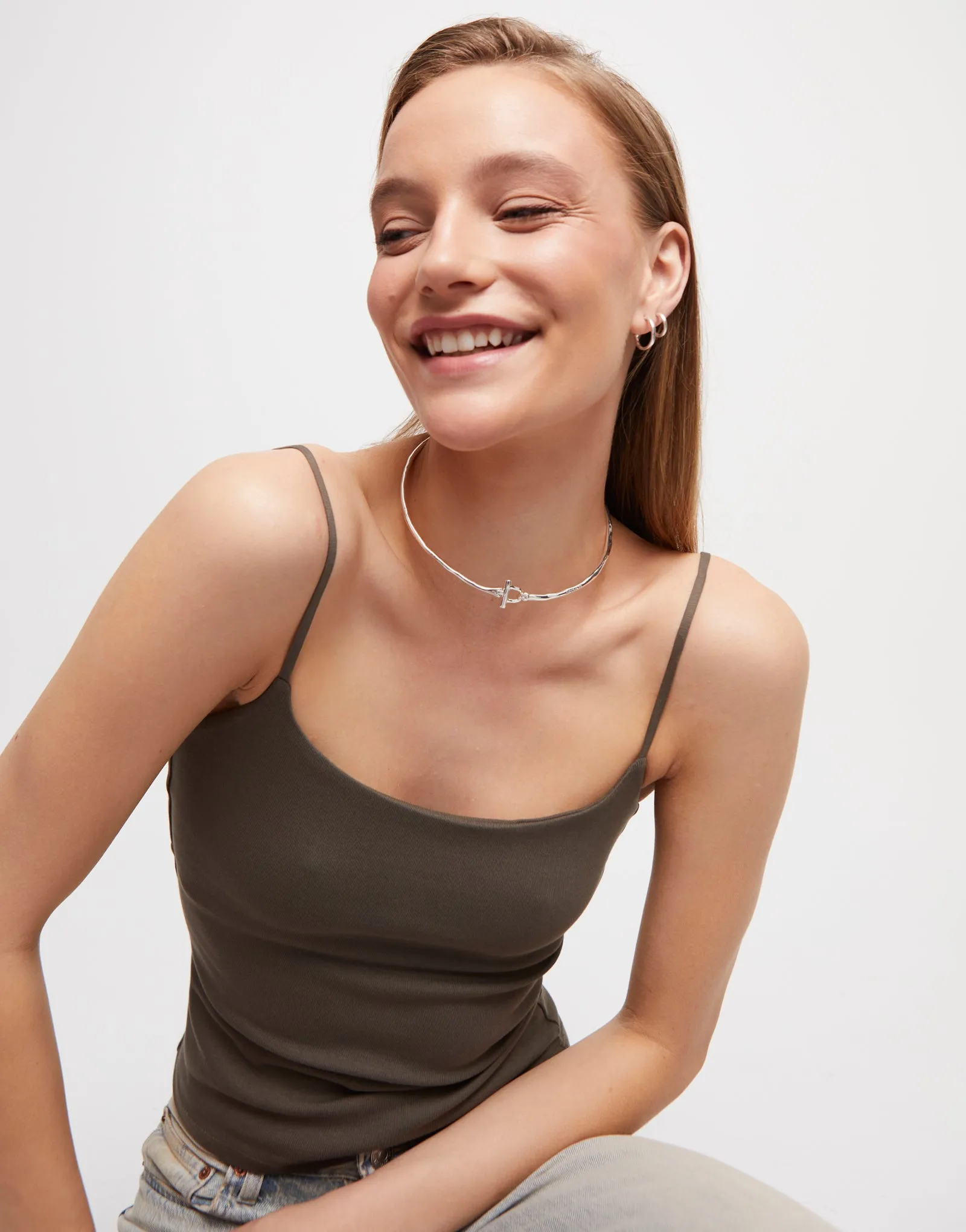 UNOde50 Rigid Necklace with Sterling silver Plated Front Clasp and White Topaz